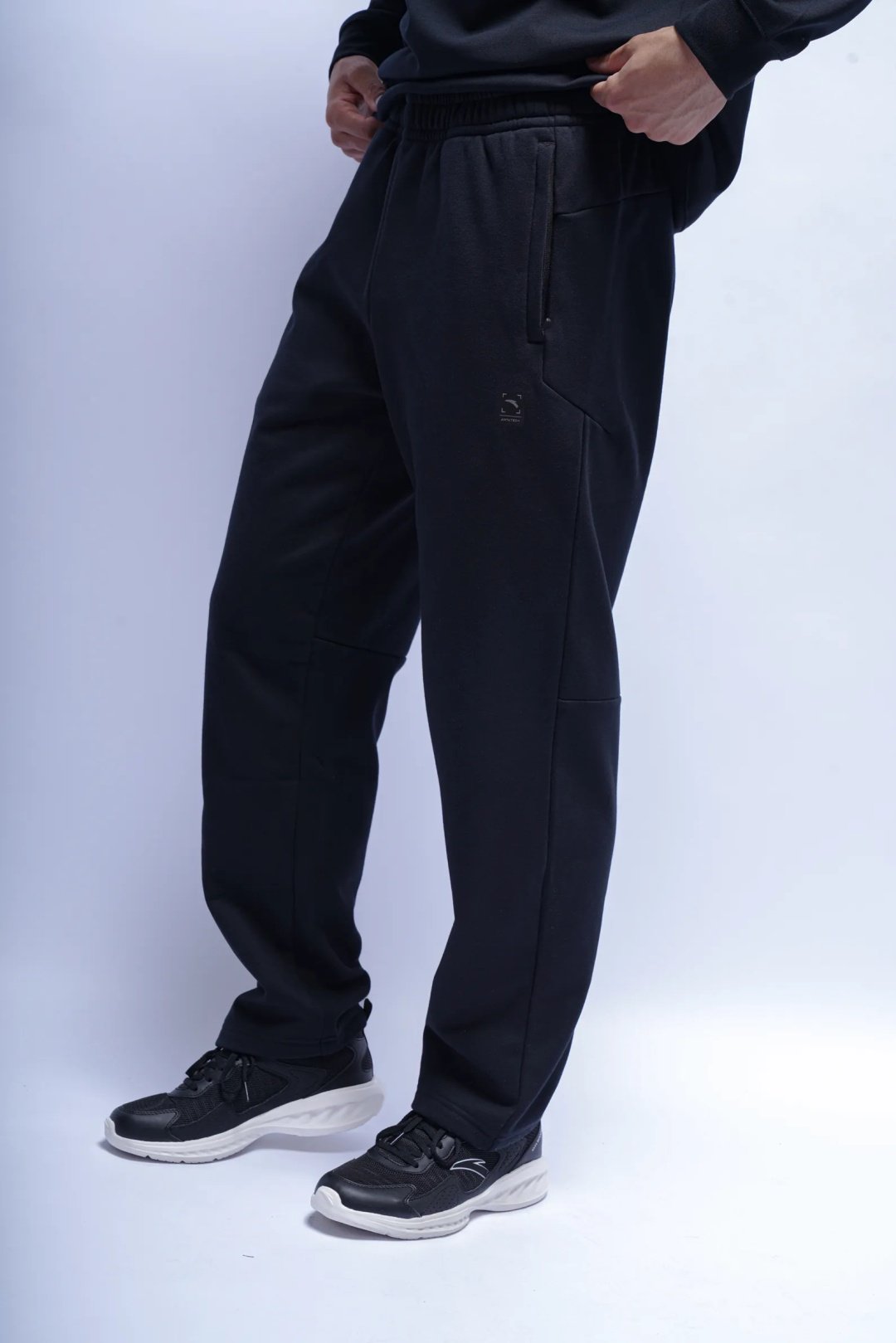 Спортивные брюки Anta 852537307D-3 черные XXXL 56-58 купить,NaN