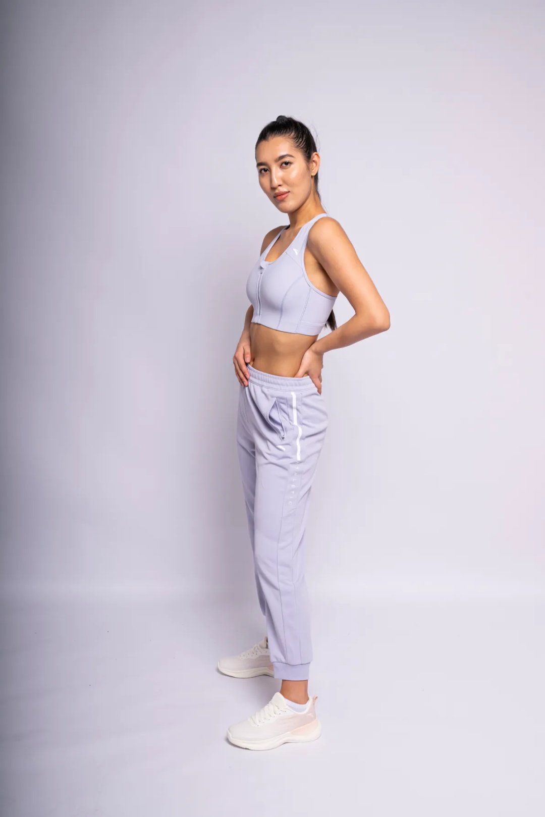 Спортивные брюки Anta 862417309-2 фиолетовые S 44-46 купить,10147