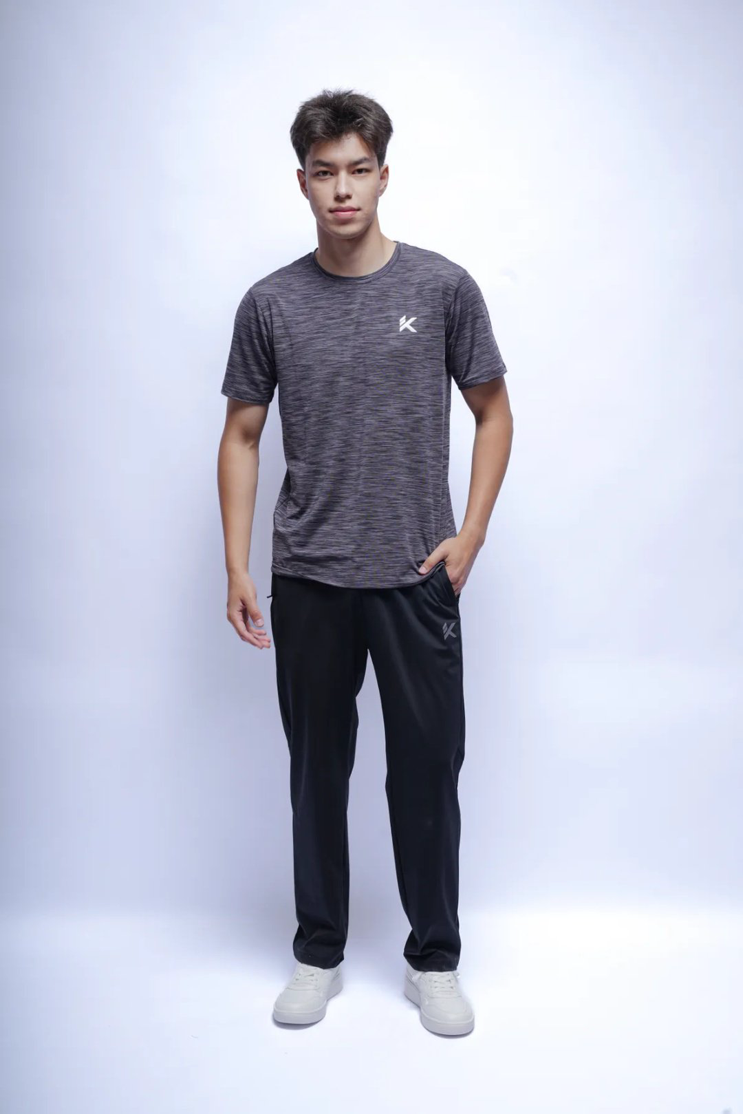 Спортивные брюки Anta 852521316-2 черные XXXL 56-58 купить,NaN