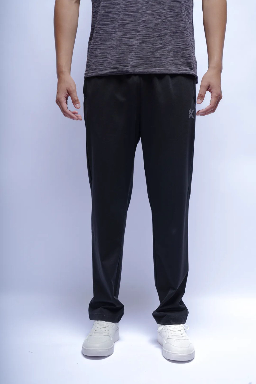 Спортивные брюки Anta 852521316-2 черные XXXL 56-58 купить,NaN
