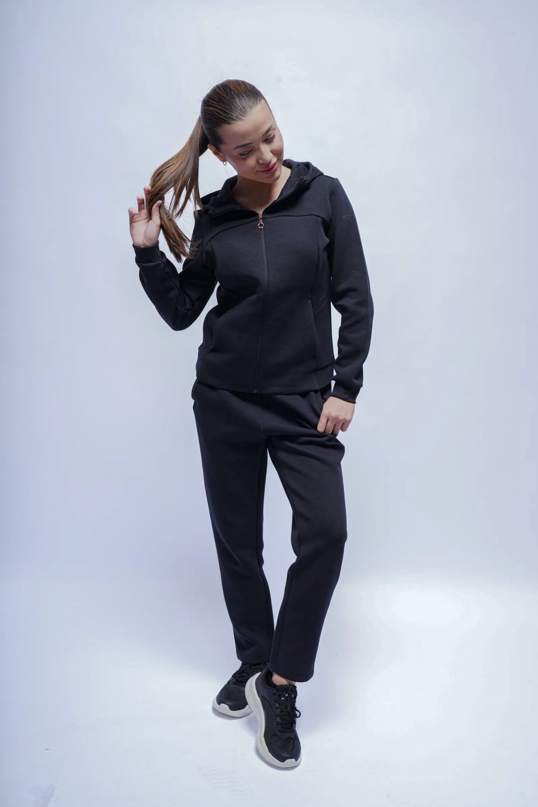 Спортивные брюки Anta 862537323N-2 черные XS 42-44 купить,22690