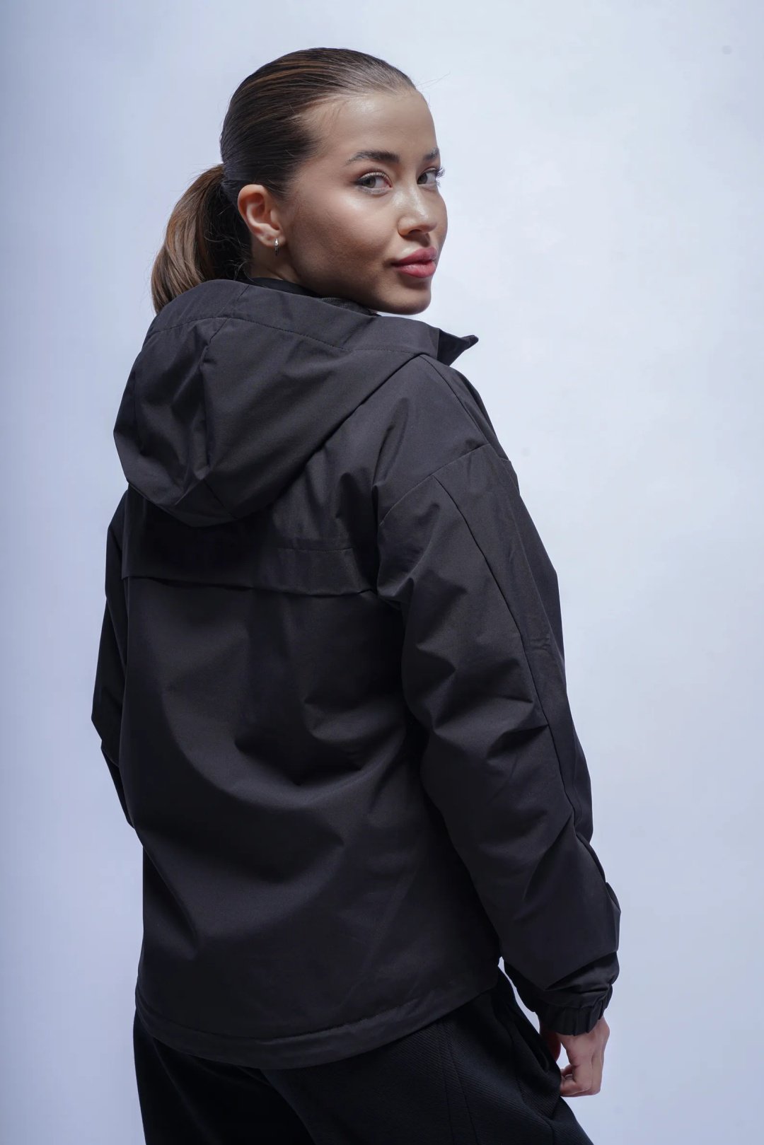 Ветровка Anta 862537611N-6 черные XXL 54-56 купить,NaN