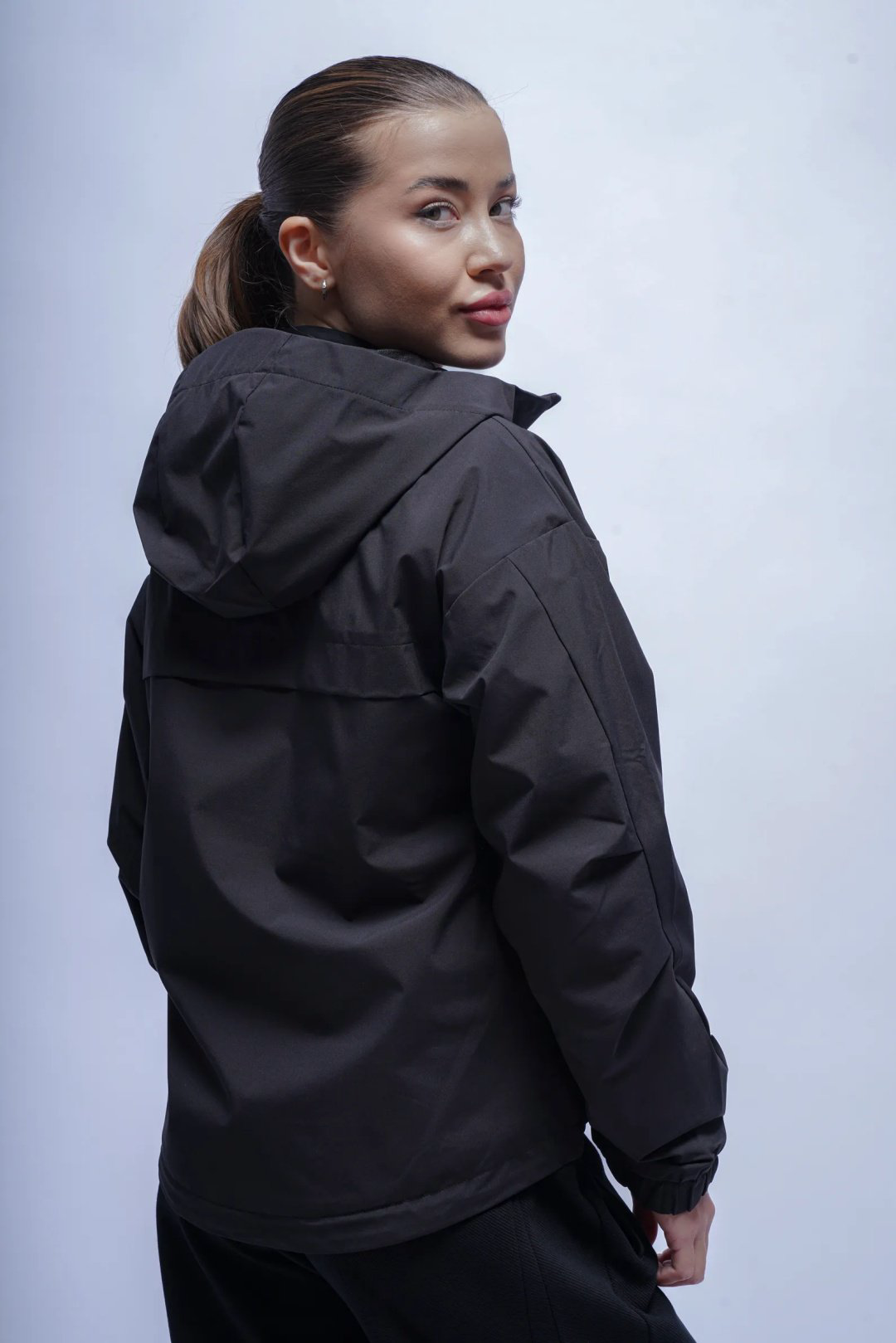 Ветровка Anta 862537611N-6 черные XXL 54-56 купить,NaN