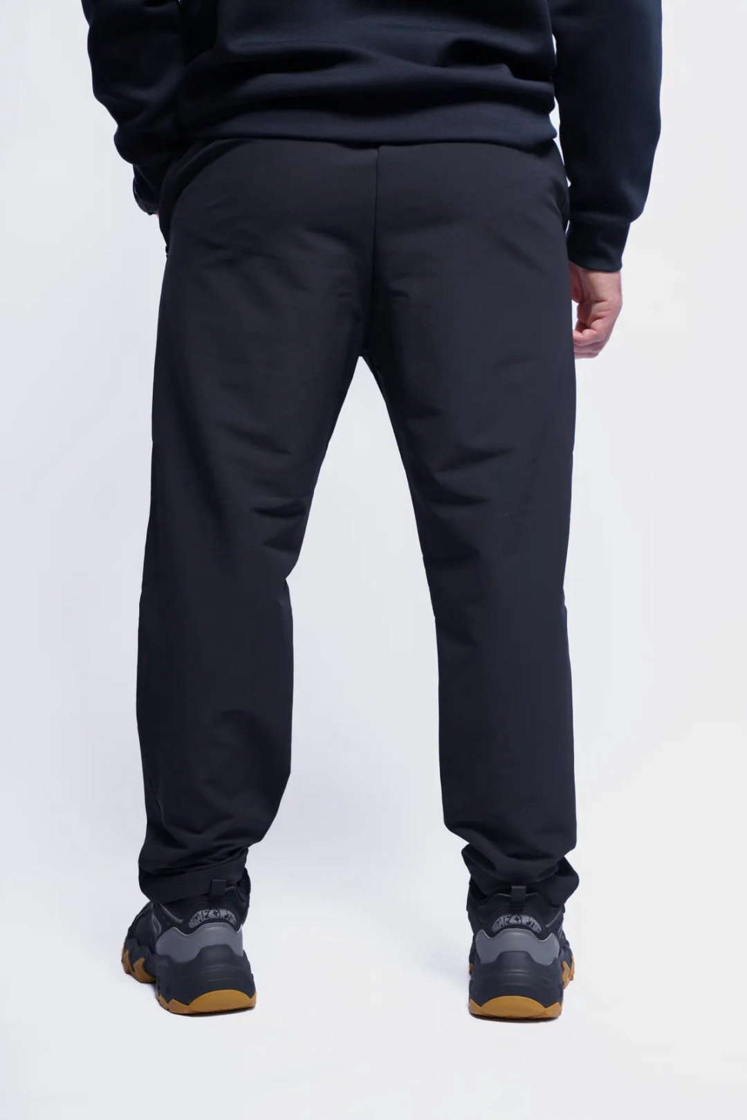 Спортивные брюки Anta 852445501N-1 черные XXL 54-56 купить,11722