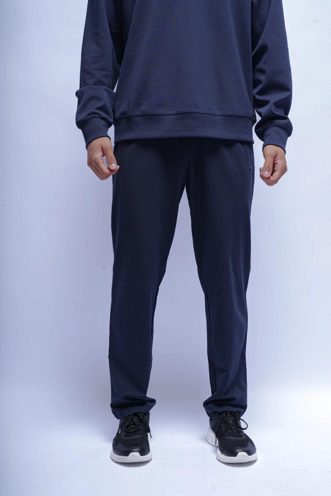 Спортивные брюки Anta 852537321-2 темно-синие S 46-48