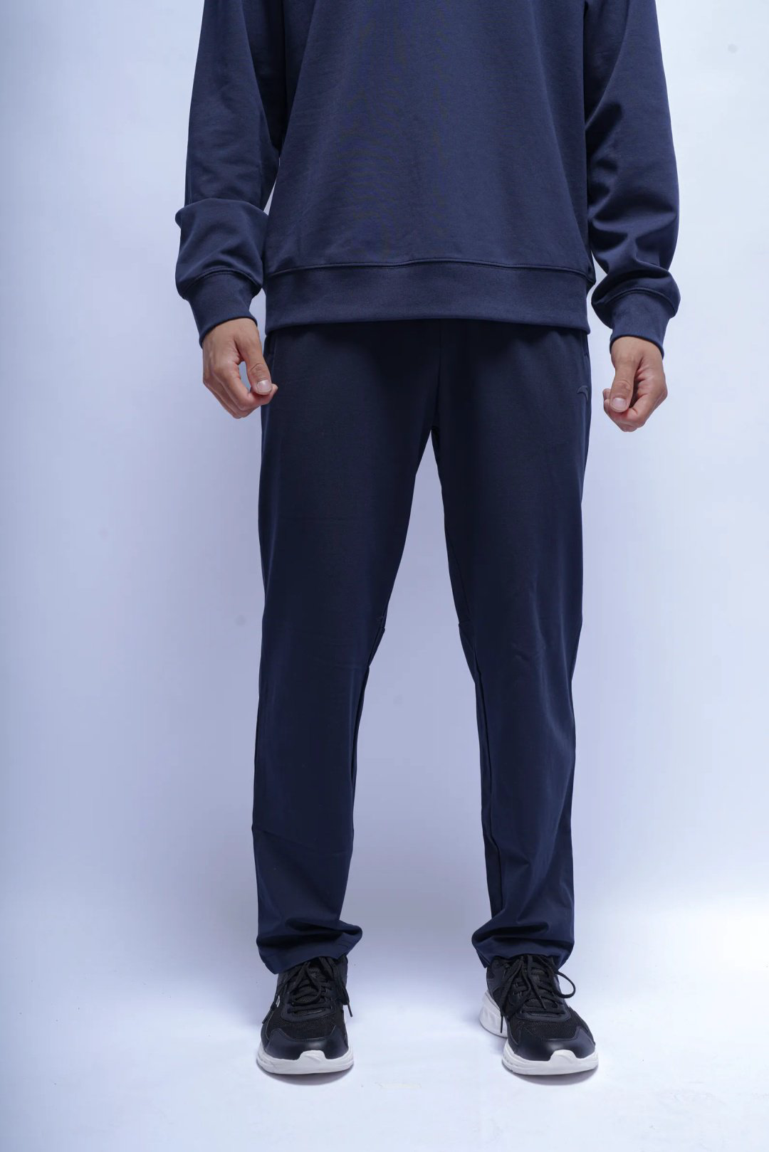 Спортивные брюки Anta 852537321-2 темно-синие S 46-48