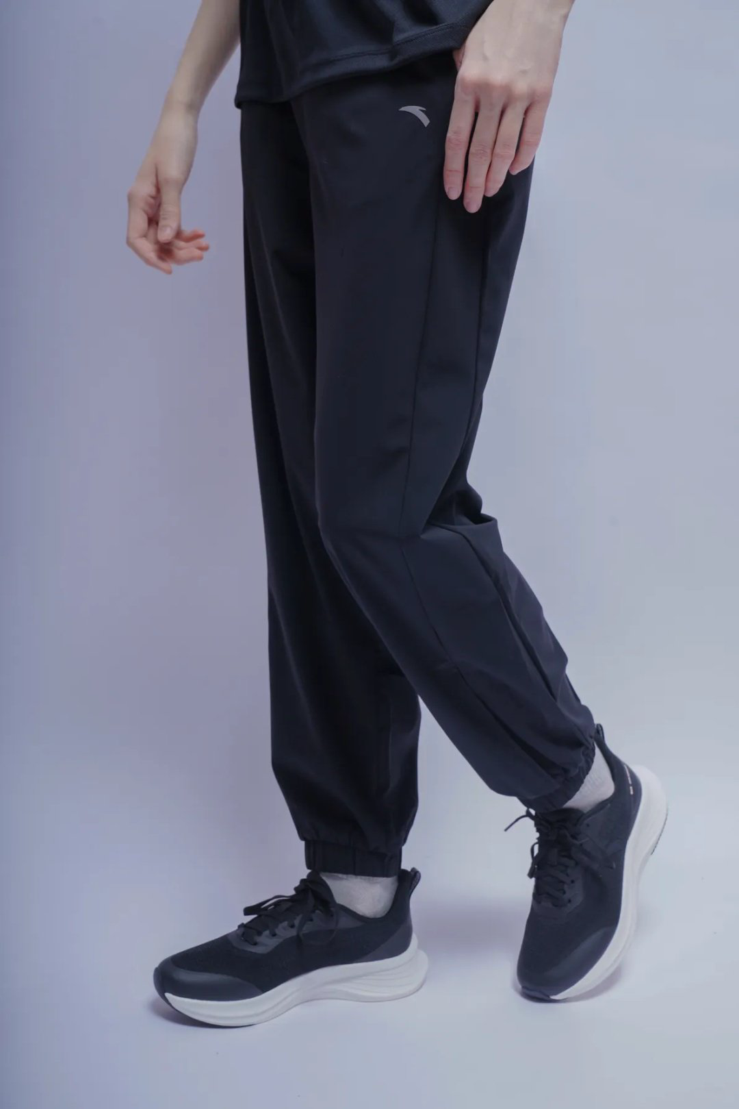 Спортивные брюки Anta 862527335-1 черные XXL 52-54 купить,19590