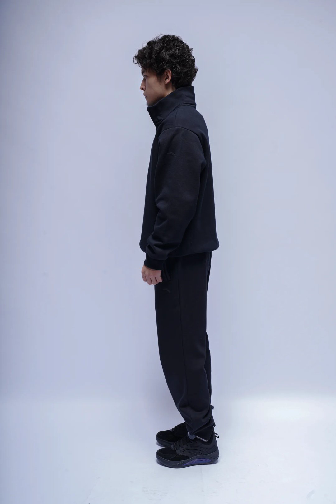 Спортивные брюки Anta 852547325N-2 черные XXL 54-56 купить,23090