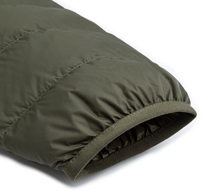 Демисезонная куртка Anta 852447921-3 зеленые M 48-50 купить,NaN