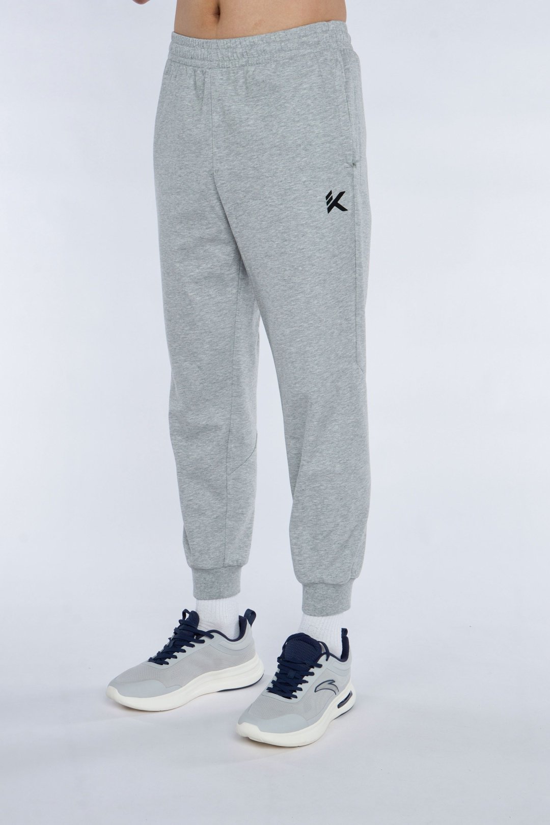 Спортивные брюки Anta 852521314-1 серые L 50-52 купить,NaN