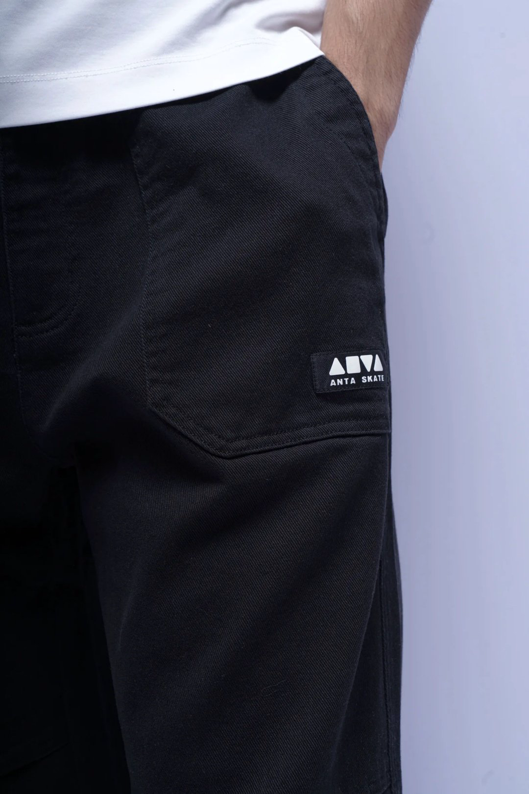 Повседневные брюки Anta 872548503N-2 черные XXL 54-56 купить,33590
