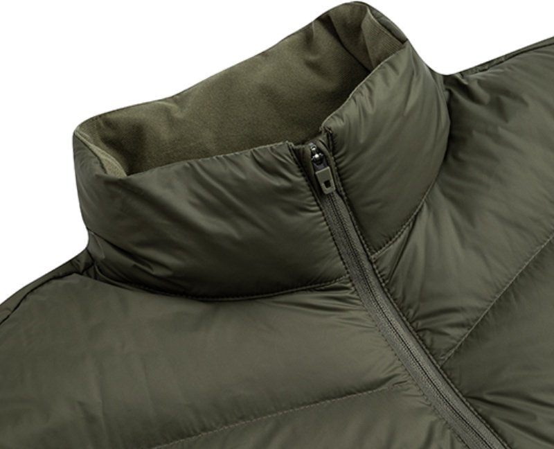 Демисезонная куртка Anta 852447921-3 зеленые S 46-48