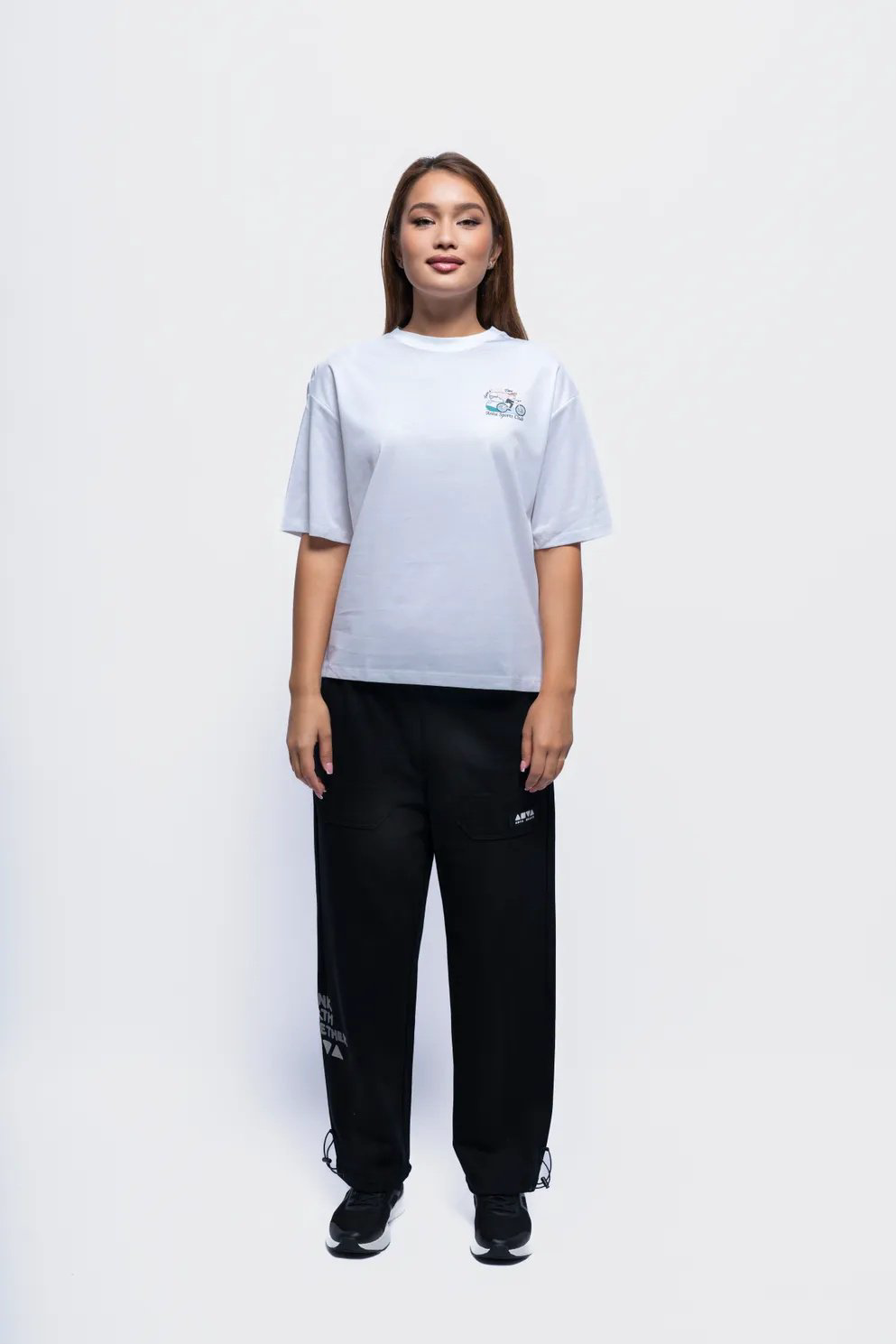 Спортивные брюки Anta 872428310 черные XS 42-44