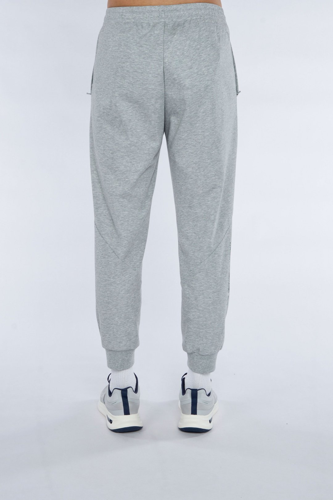 Спортивные брюки Anta 852521314-1 серые XXXL 56-58 купить,NaN