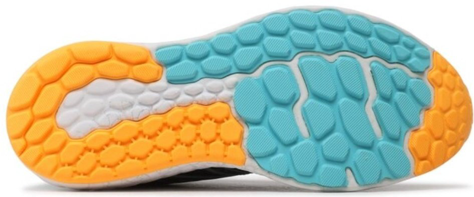 Кроссовки New Balance серый купить,89900