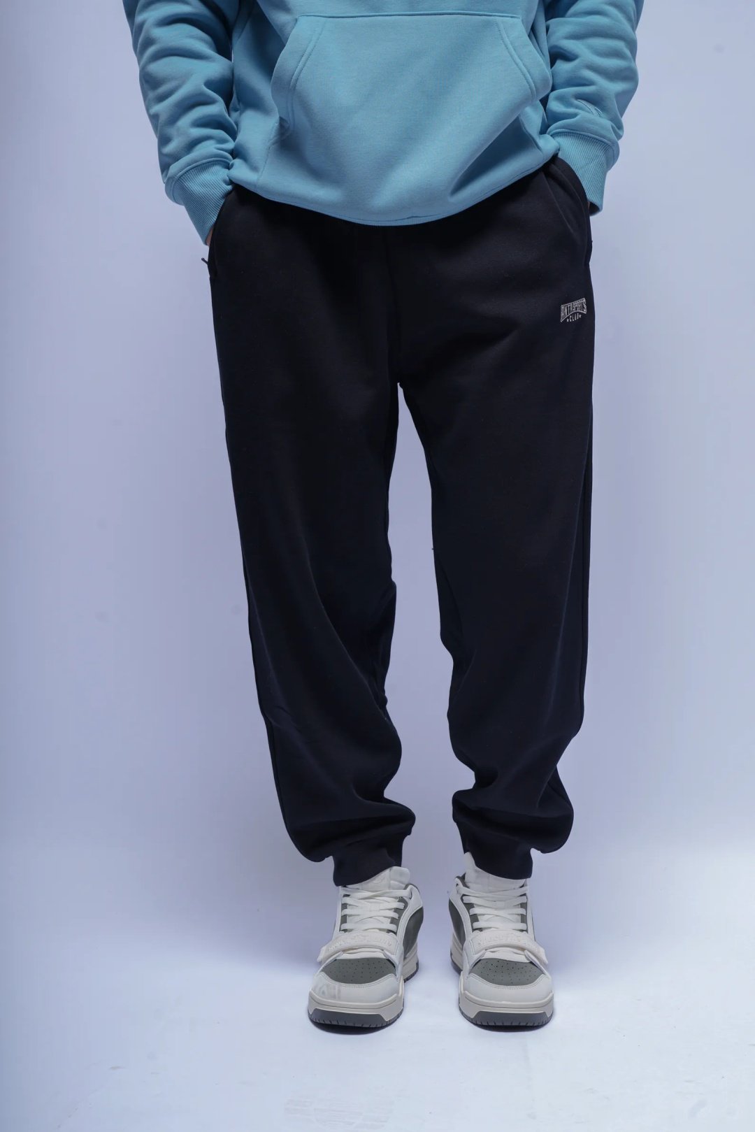 Спортивные брюки Anta 852548305-1 черные XXL 54-56