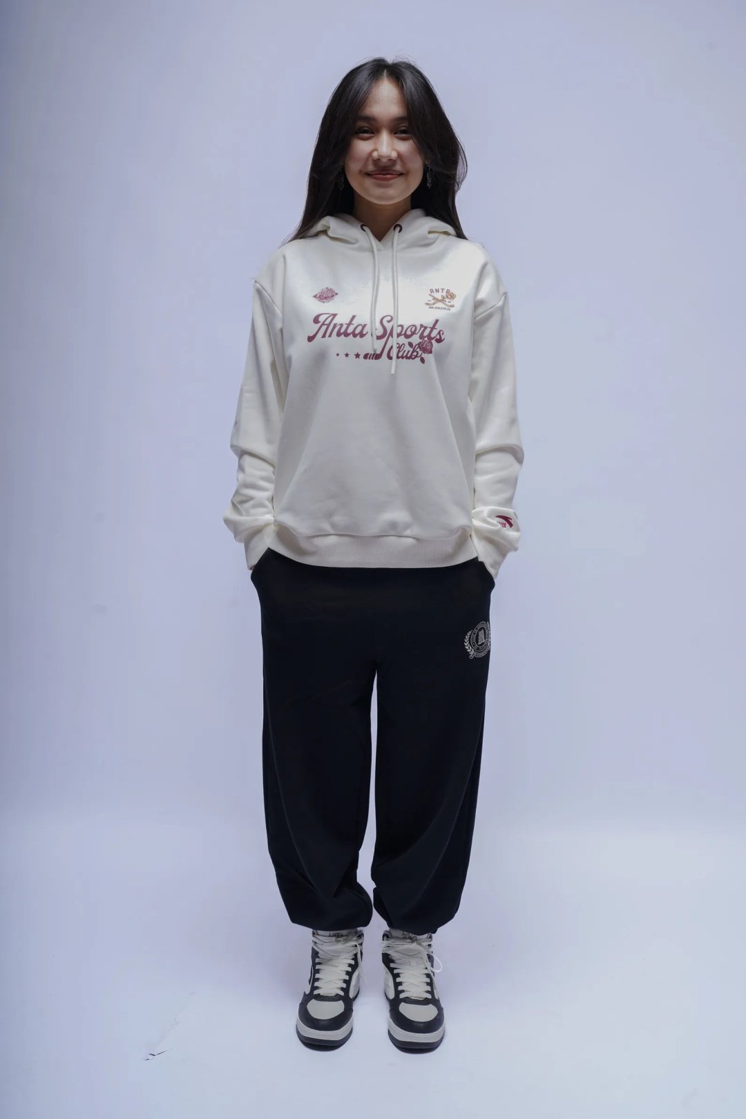 Спортивные брюки Anta 862548304N-3 черные L 48-50