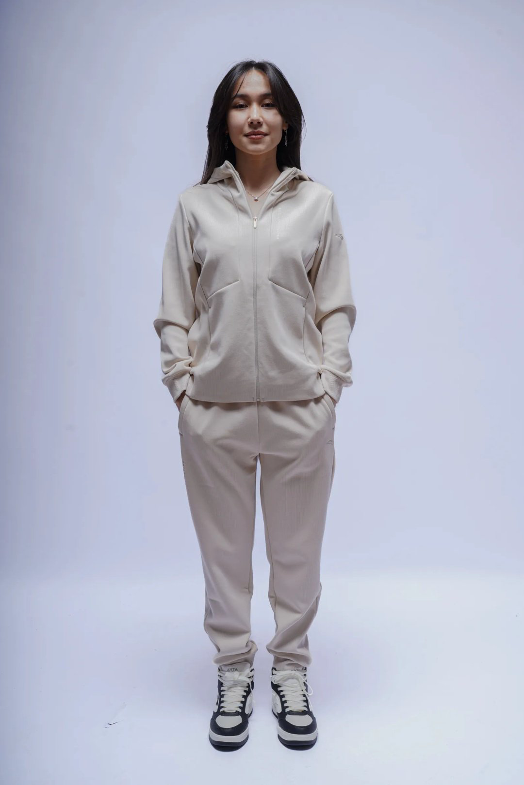 Спортивные брюки Anta 862547312N-4 серые XS 42-44 купить,28690