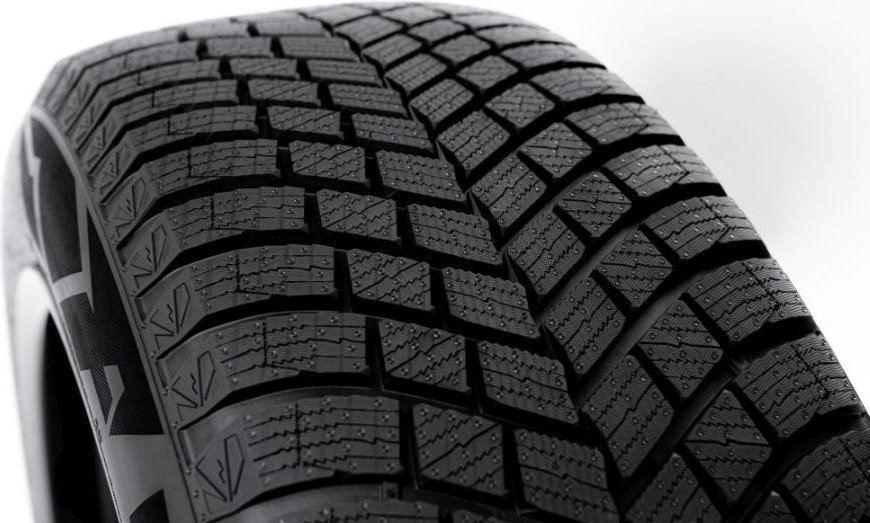 Pirelli Ice Zero FR 3 255/55 R20 110 H без шипов купить,NaN