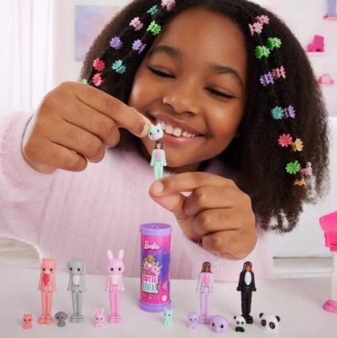 Кукла-сюрприз Barbie BarbieLand HYM25, 3.8 см аксессуары в комплекте