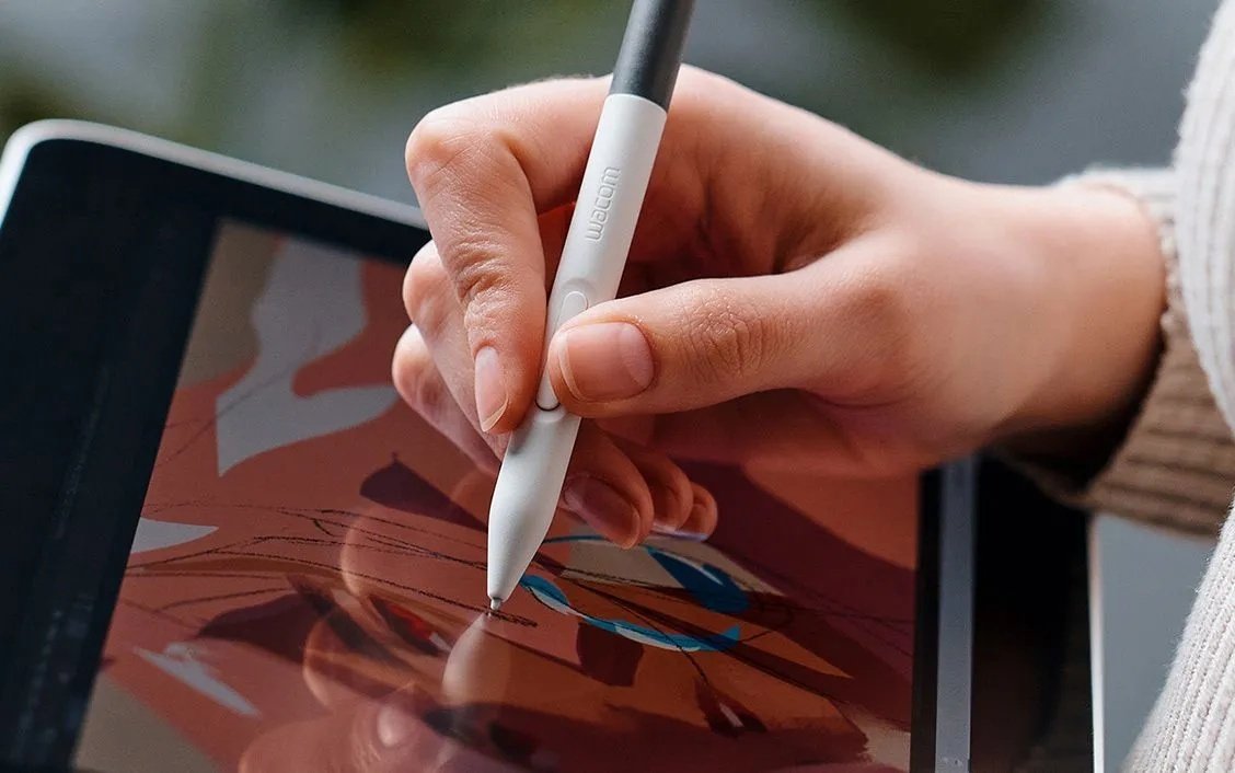 Графический планшет Wacom One pen 14 DTC141W0 белый
