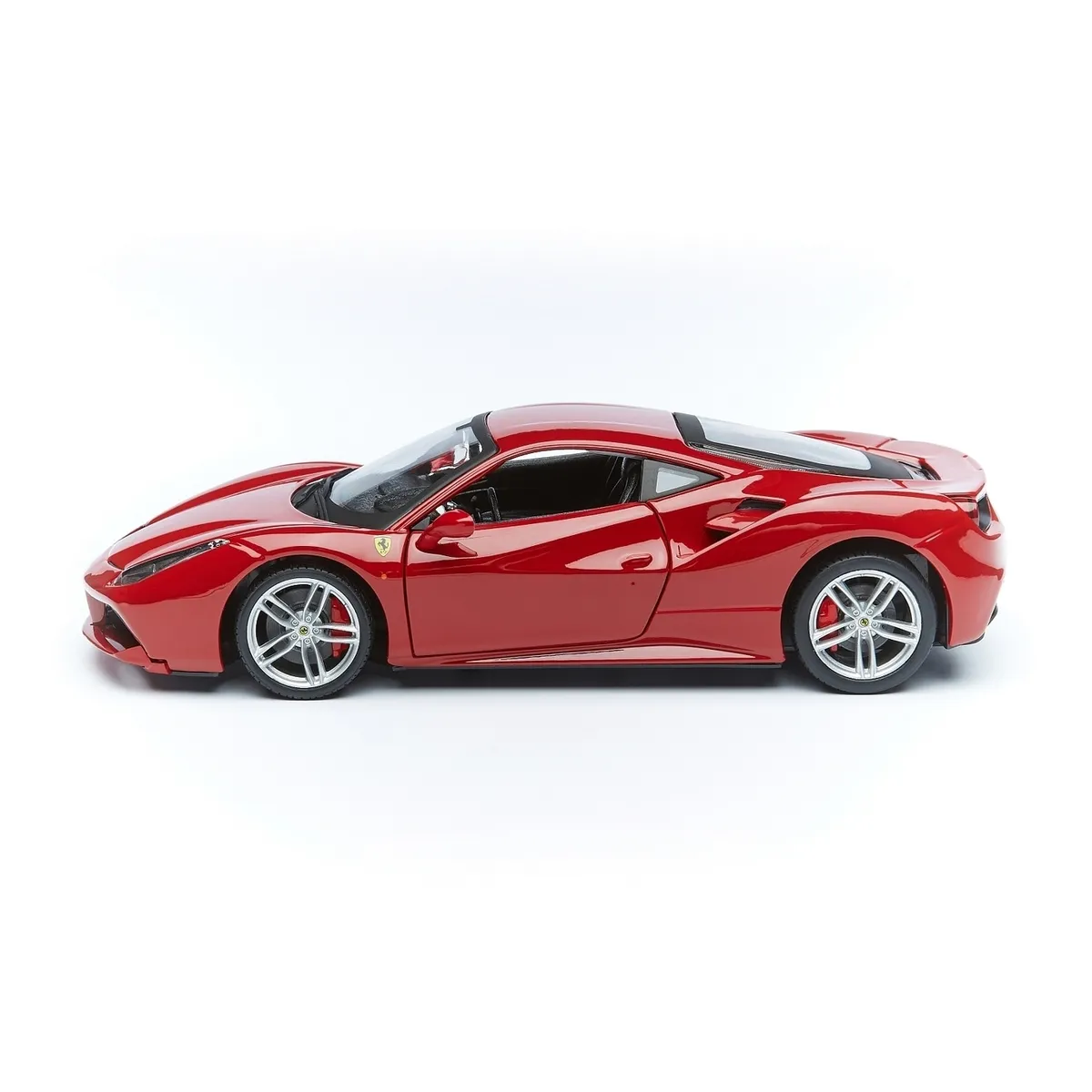 Модель автомобиля Bburago 1:24 Ferrari 488 GTB 18-26013 красная купить,NaN