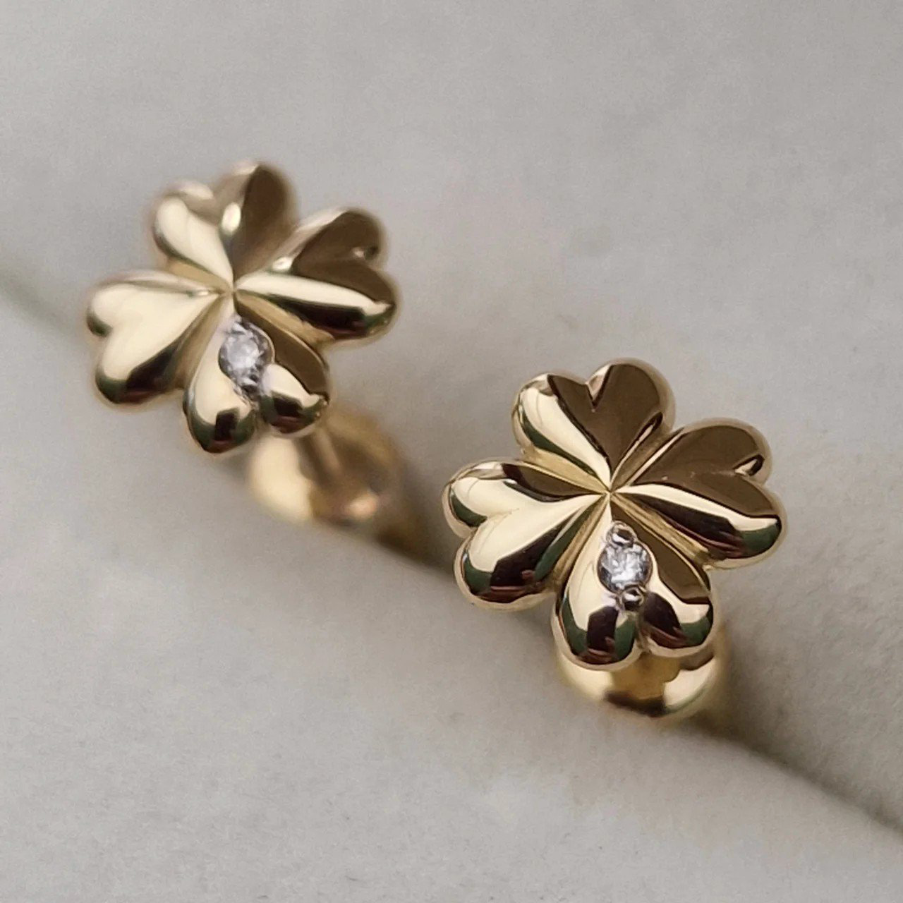 Серьги Deimantas 108343973 1,2гр 0,02ct. купить,NaN