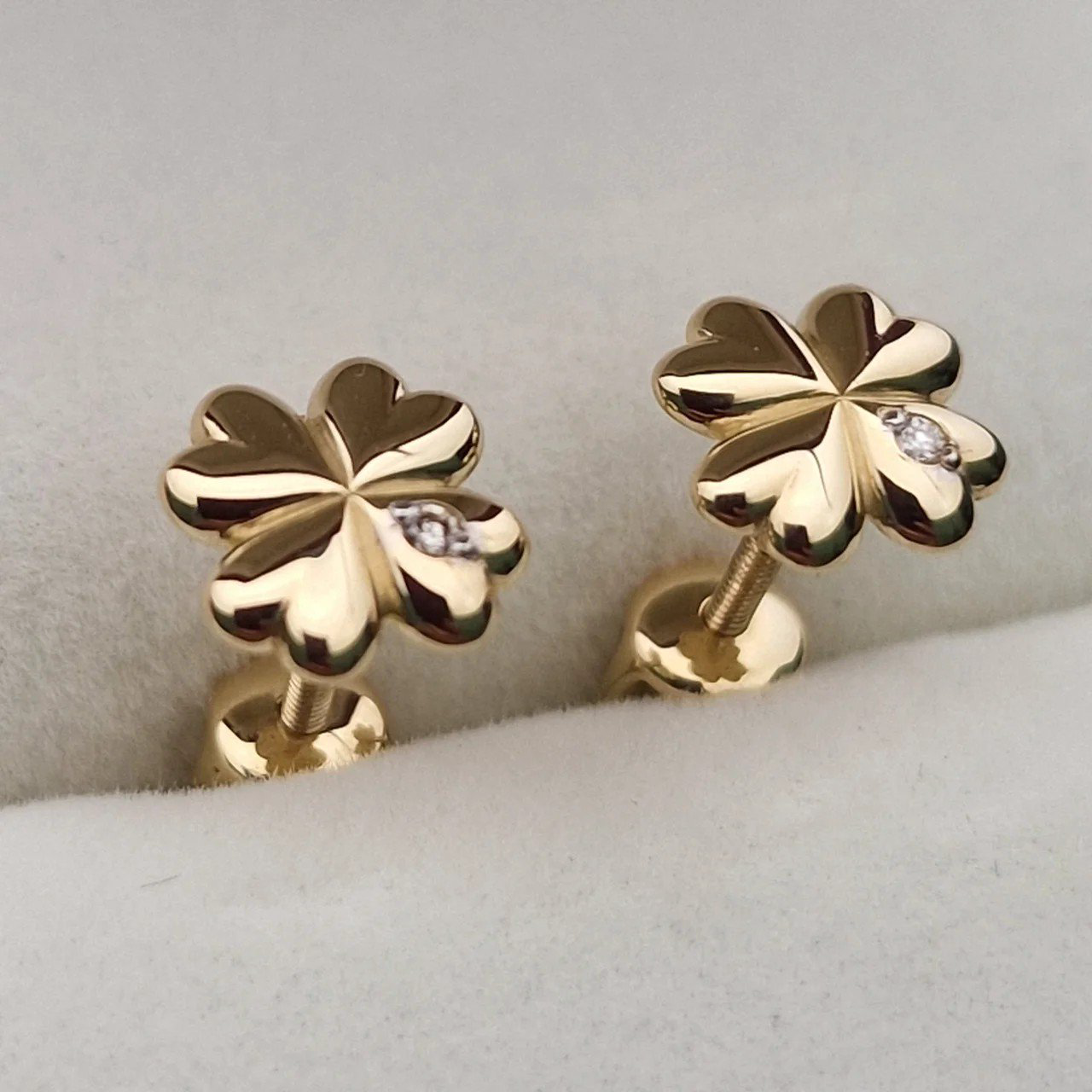 Серьги Deimantas 108343973 1,2гр 0,02ct. купить,NaN