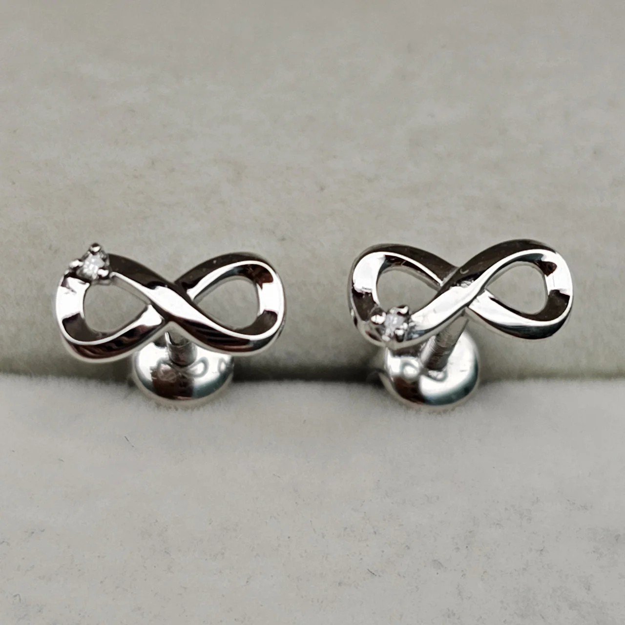 Серьги Deimantas 108344031 1,01гр 0,024ct. купить,NaN