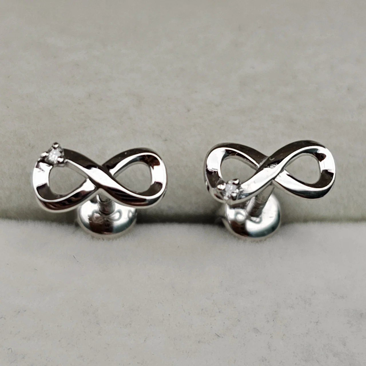 Серьги Deimantas 108344031 1,01гр 0,024ct. купить,NaN