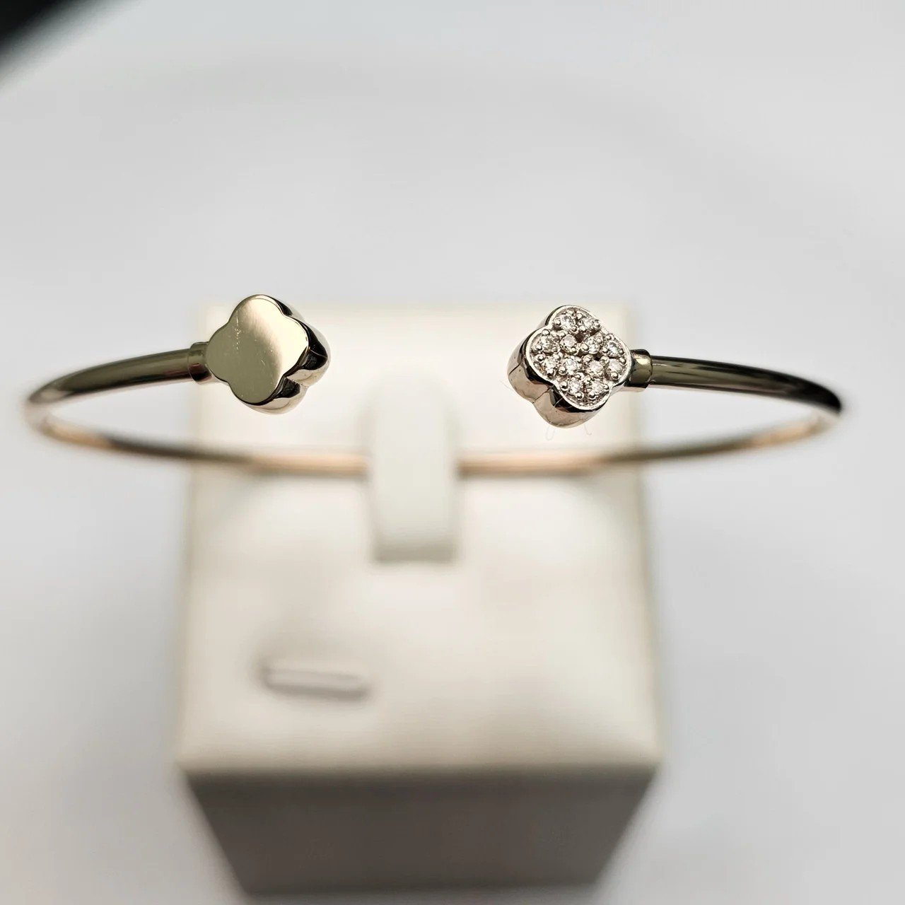 Браслет Deimantas 108343903 14-16р 3,77гр 0,067ct. купить,NaN