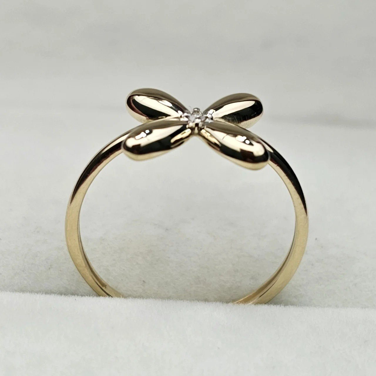 Кольцо Deimantas 108339572 15,5р 1,22гр 0,008ct. купить,NaN