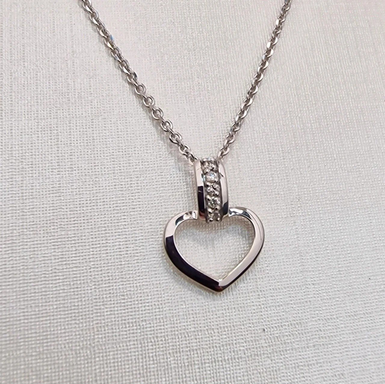 Кулон Deimantas 108343912 0,56гр 0,042ct. купить,NaN