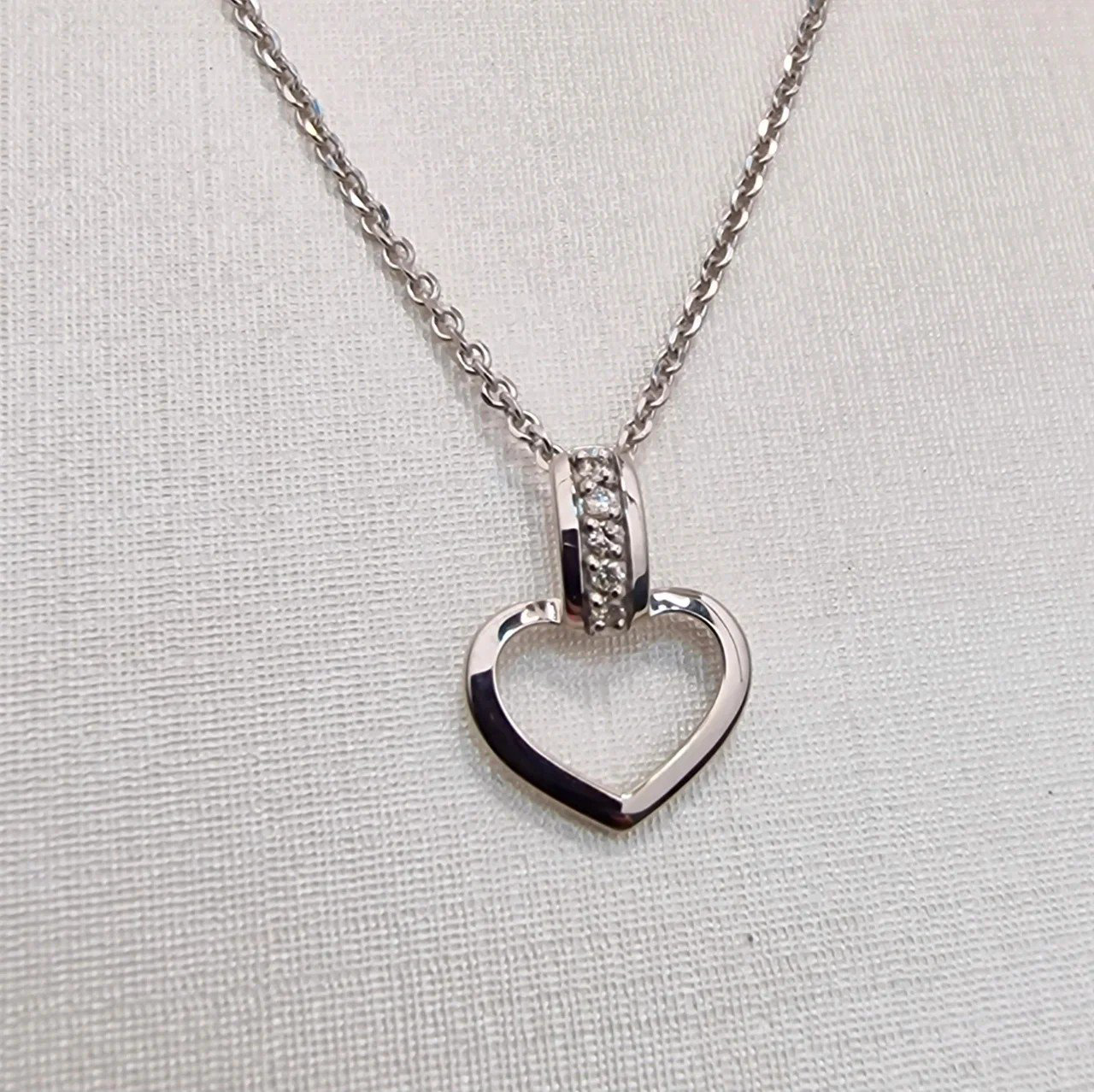 Кулон Deimantas 108343912 0,56гр 0,042ct. купить,NaN