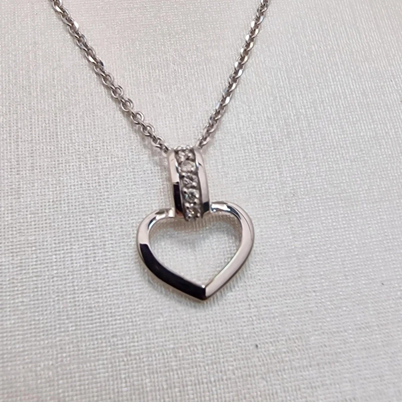 Кулон Deimantas 108343912 0,56гр 0,042ct. купить,NaN