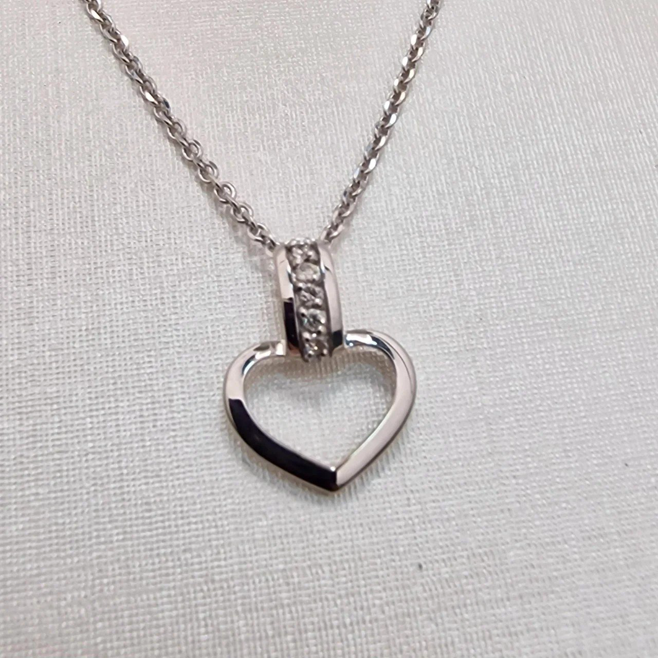 Кулон Deimantas 108343912 0,56гр 0,042ct. купить,NaN