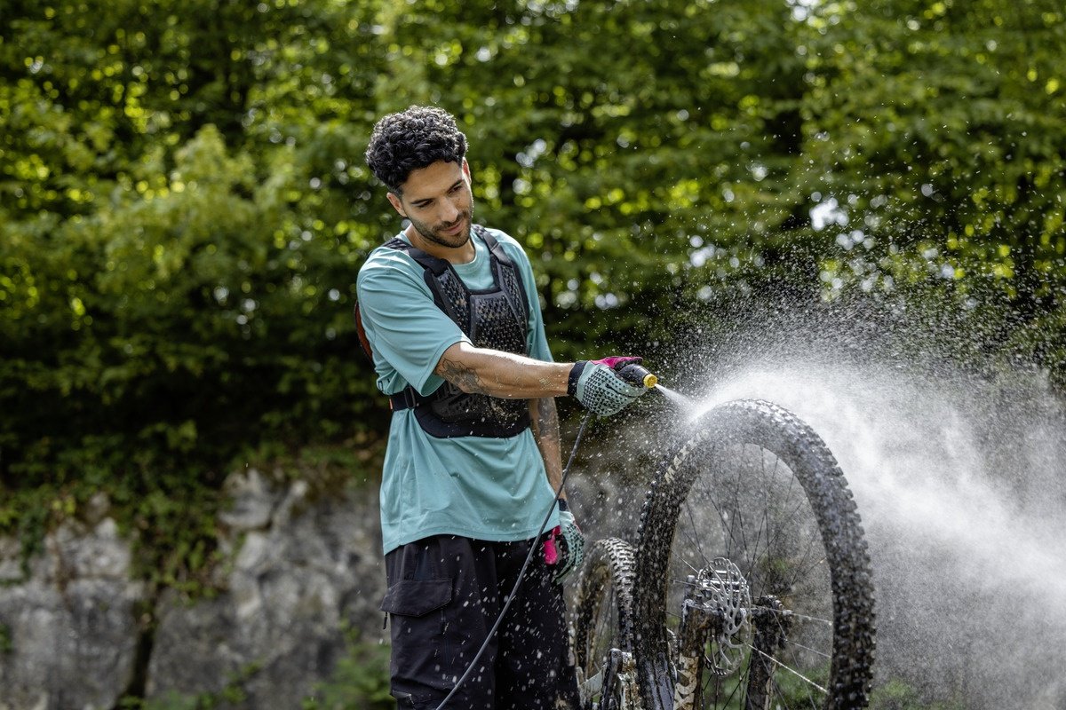 Мойка высокого давления Karcher аккумуляторный 5 бар, 1.599-300.0