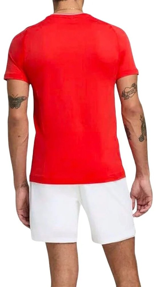 Футболка Wilson красный купить,29900