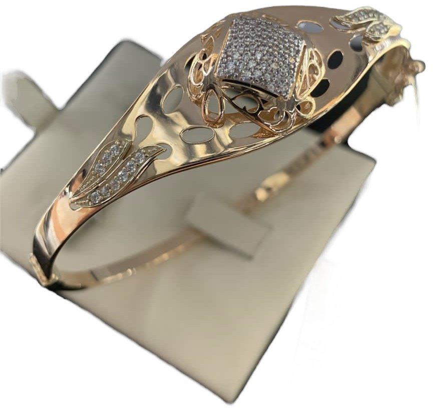 Браслет Exclusive Diamond ЗОЛОТО585 длина 19 см, вес 9.34 г золото, плетение отсутствует купить,NaN