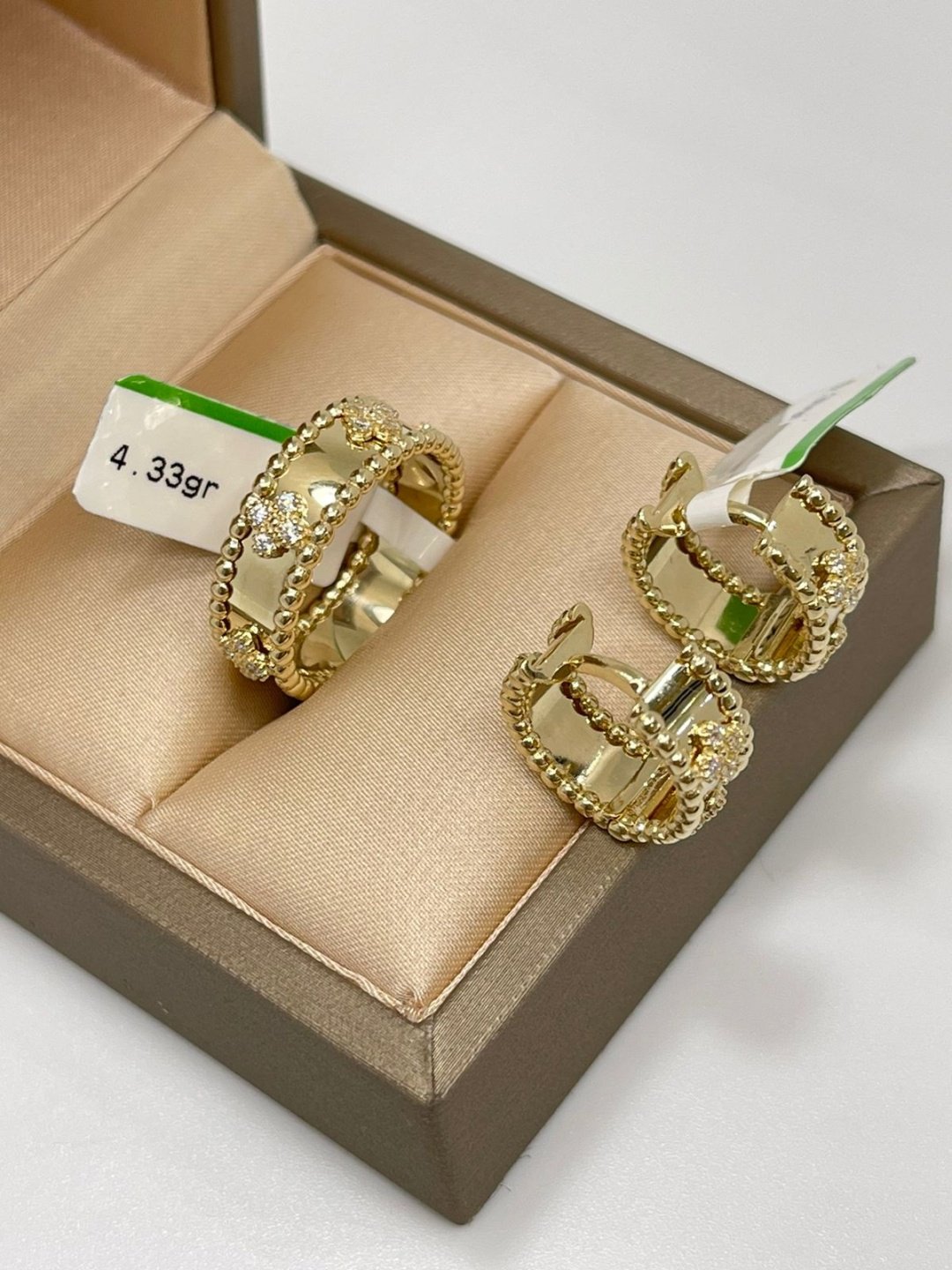 Assylym gold 353901 вес 9.63 г золото, фианит купить,719450