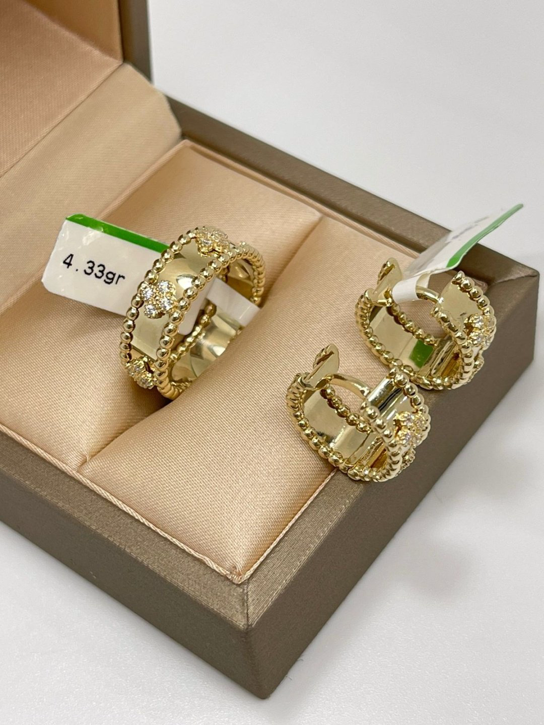 Assylym gold 353901 вес 9.63 г золото, фианит купить,719450