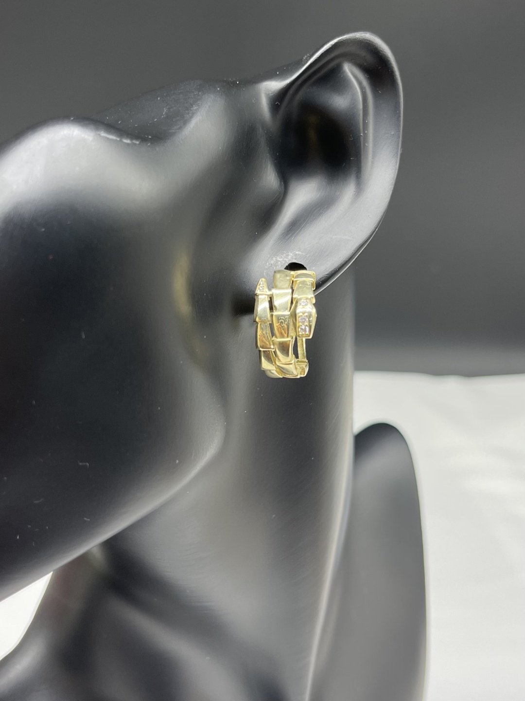 Серьги Anara zoloto 0101090807 вес 5 г золото, фианит купить,NaN