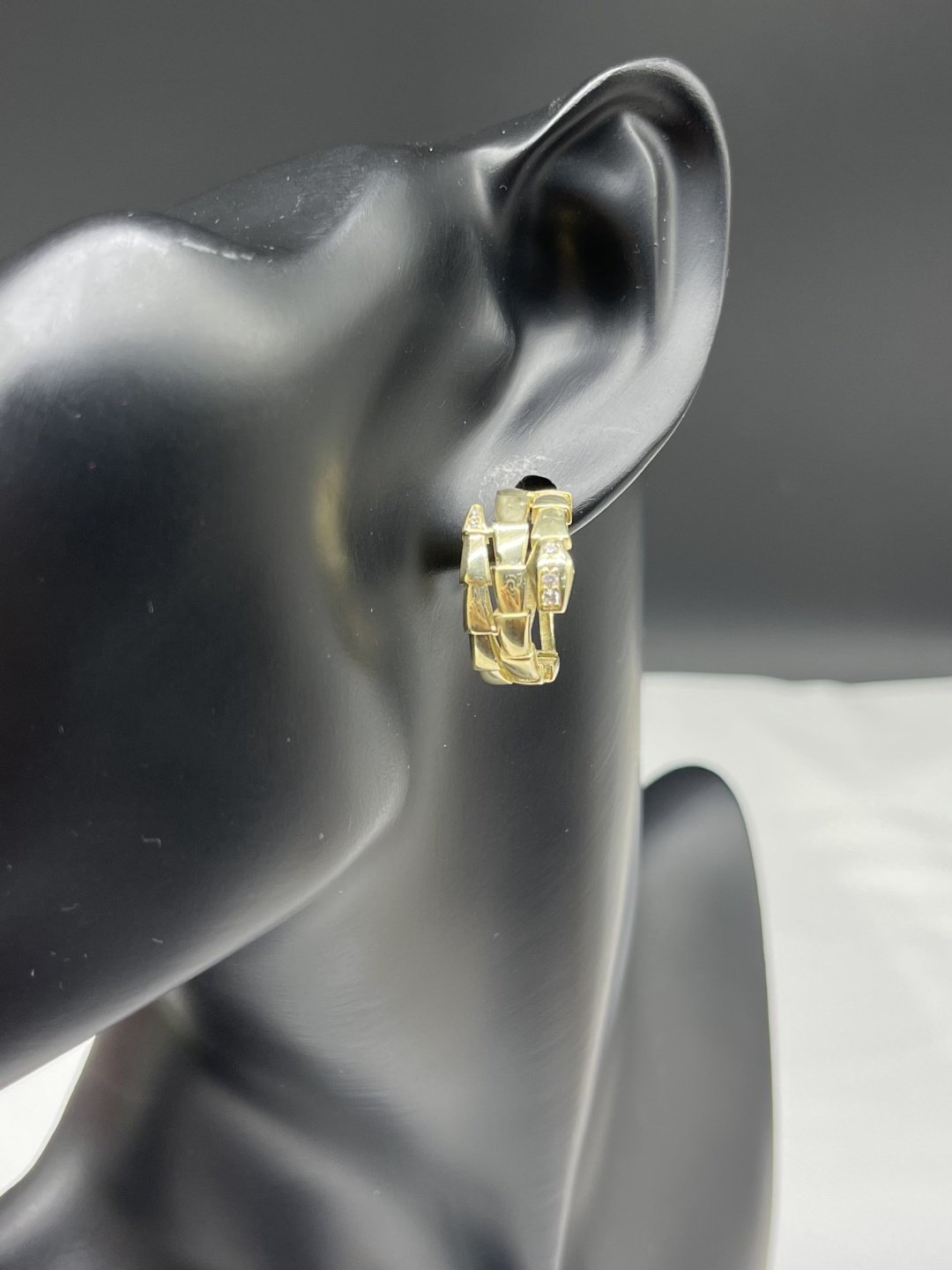 Серьги Anara zoloto 0101090807 вес 5 г золото, фианит купить,NaN