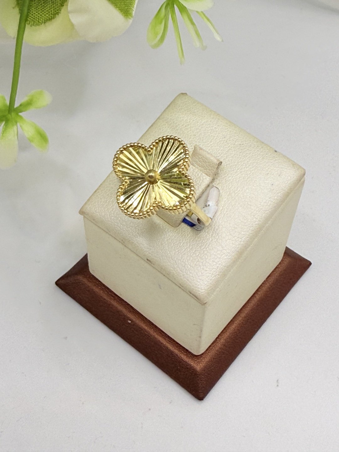 Кольцо Zhanar Gold ZHAN-116 размер 18 вес 3.44 г золото, без вставок купить,NaN