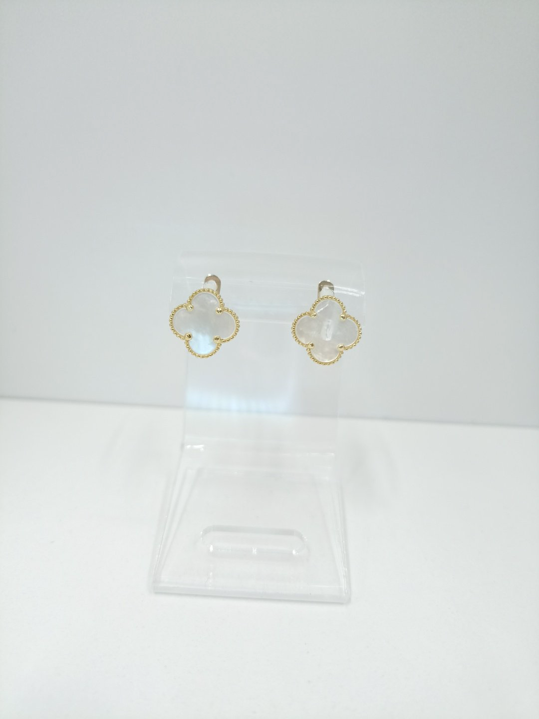 Серьги MIRSADO GOLD MG0276271 вес 3.68 г золото, перламутр купить,NaN