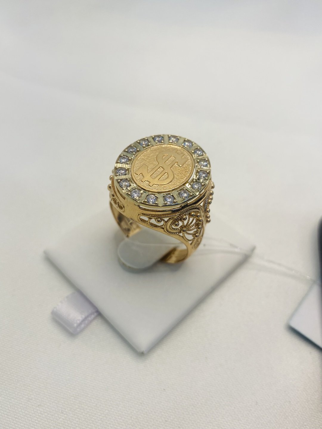 Кольцо MEDINA GOLD 24678 размер 20.5 вес 6.01 г золото, фианит купить,NaN