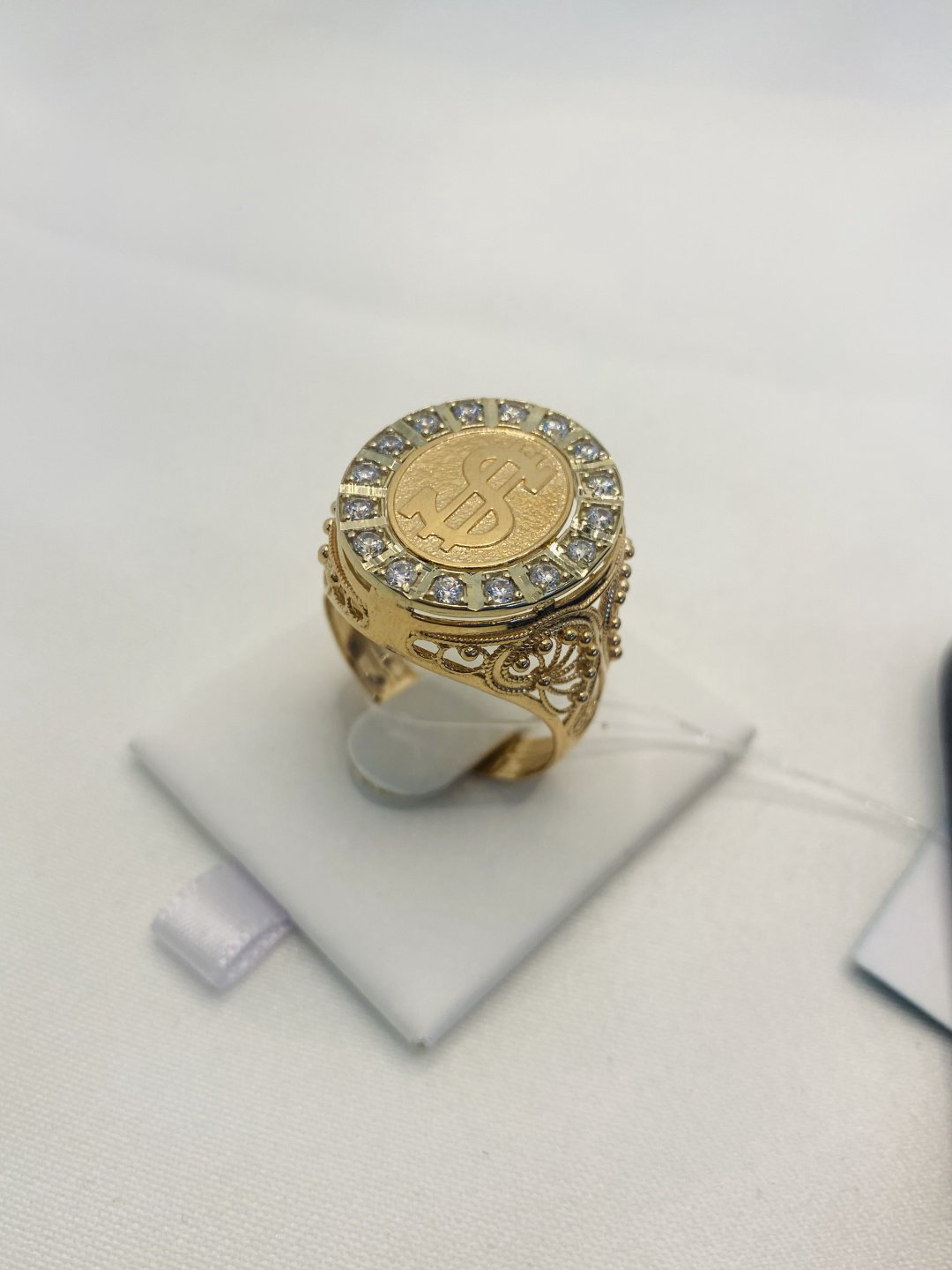 Кольцо MEDINA GOLD 24678 размер 20.5 вес 6.01 г золото, фианит купить,NaN