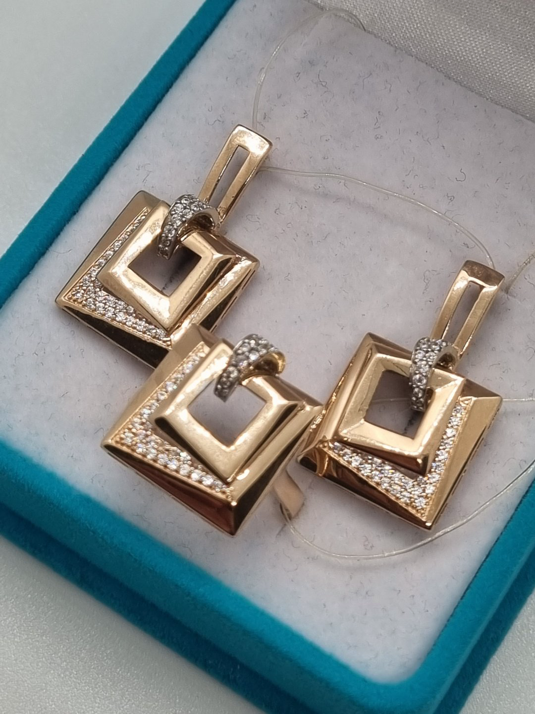 Zhanar Gold ZHA84_765 вес 11.37 г золото, фианит купить,NaN