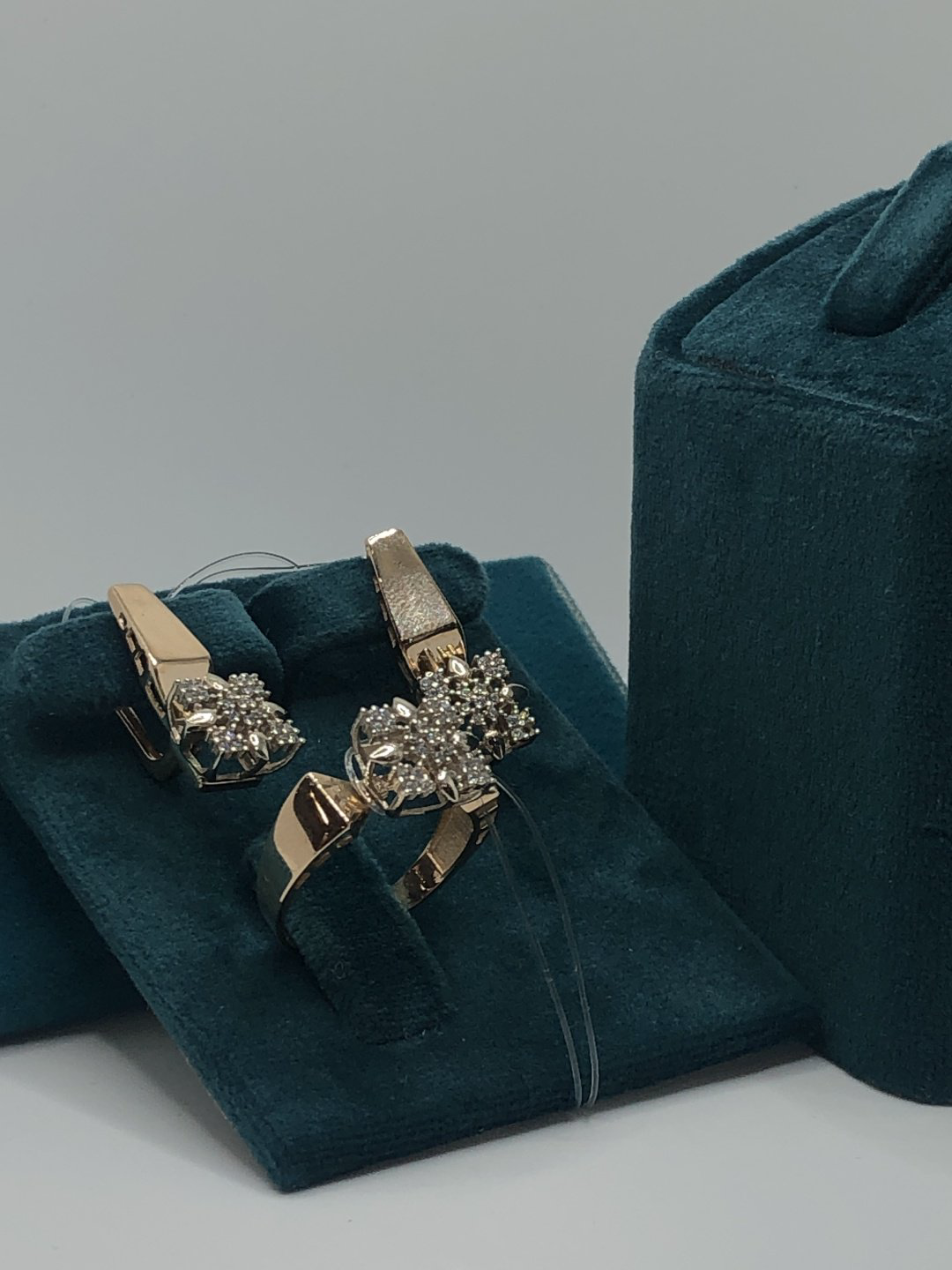 Ali Gold 26821 вес 6.9 г золото, фианит купить,NaN