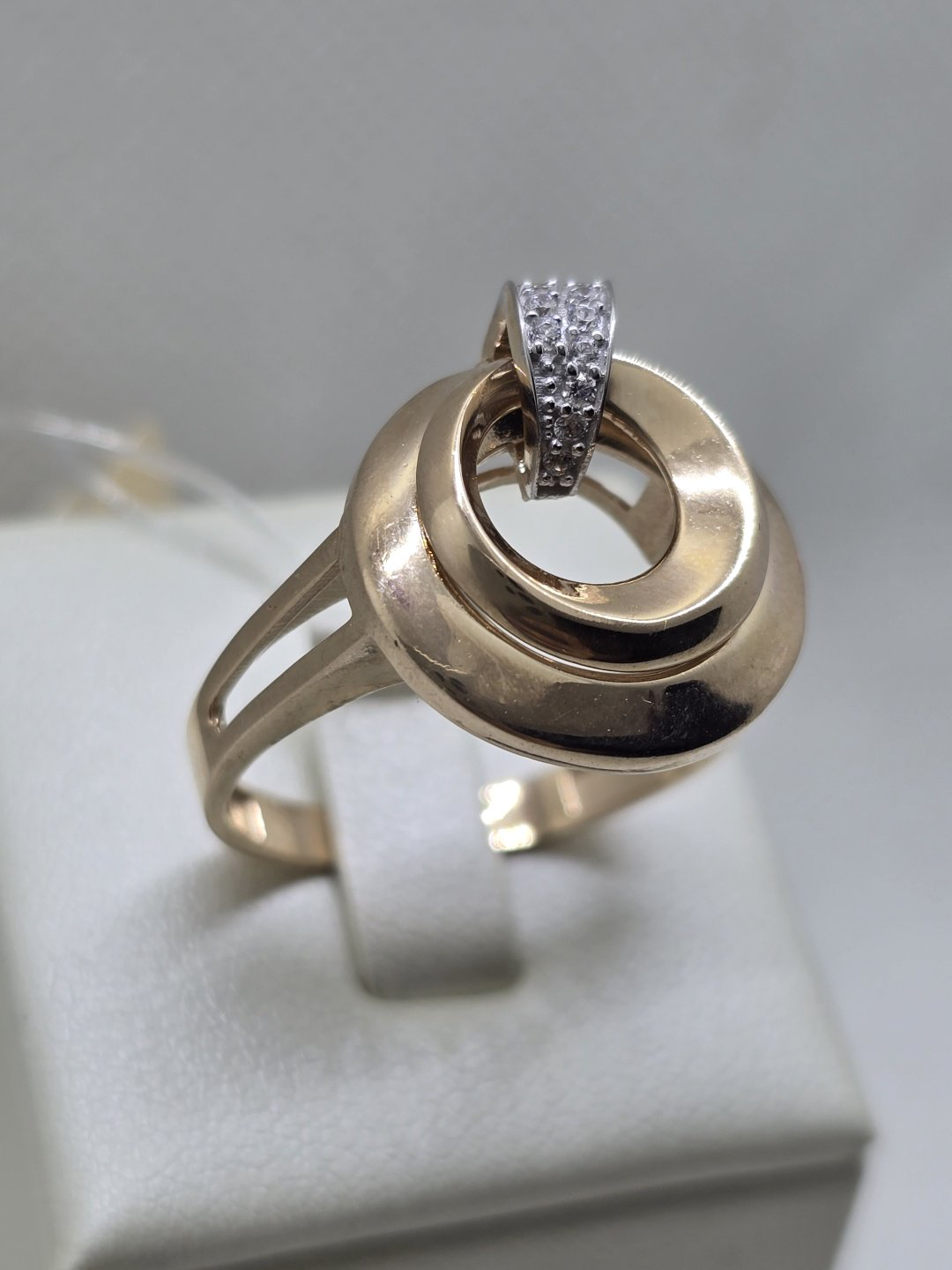 Кольцо Diamond Exclusive 405158590 размер 20 вес 4.61 г золото, фианит купить,NaN